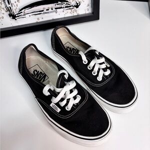 Vans Black and White Women's Shoes